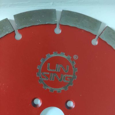 Диск с сегментированными зубами для сухой резки остроты алмазный инструмент песчаник кирпич