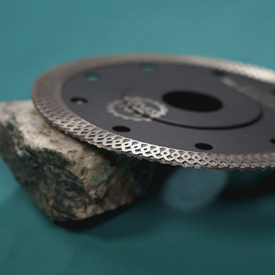 140 зубов Turbo Saw Blade для резки каменной плиты и плитки