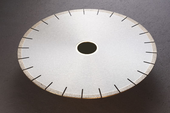 Специализированный 350MM Nano Glass Diamond Saw Blade для резки нанопластинки на мостовой машине