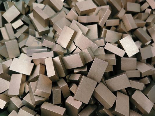 ISO9001 Сертифицированный сегмент алмазных инструментов 300-3500 мм для мраморного гранитного песчаника OBM