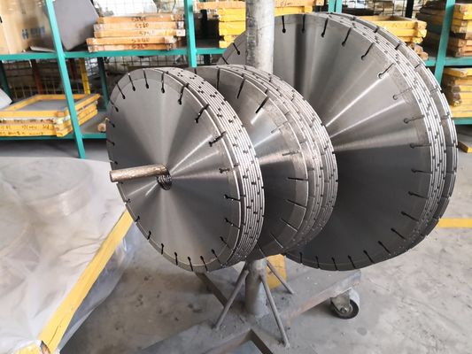 Ти-покрытая отделка D340/400/450 мм бриллиантовая режущая пила для резки бетона