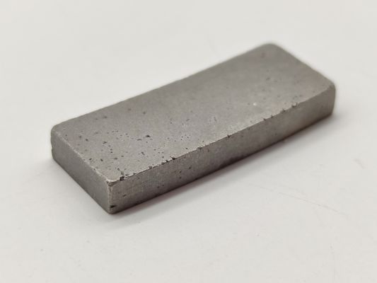 Многослойный тип алмазного сегмента для резки базальта в Индонезии 450 мм 1200 мм 1600 мм